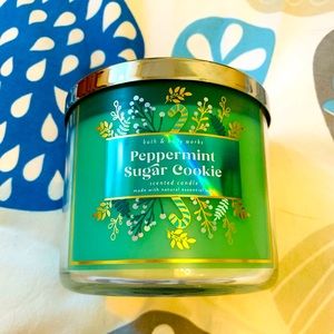 NEW - Bath & Body Works Scented Candle